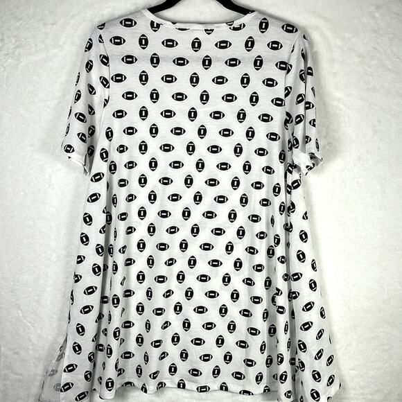 LuLaRoe Perfect T Football Print Neutral Black White Total Comfort Team Spirit M - Picture 3 of 14